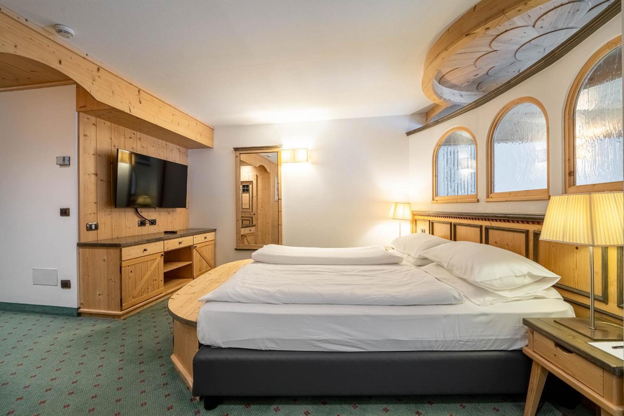 Croce Bianca Leisure & Spa Hotel Canazei Εξωτερικό φωτογραφία